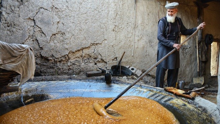 The History of Jaggery and Traditional Sweeteners